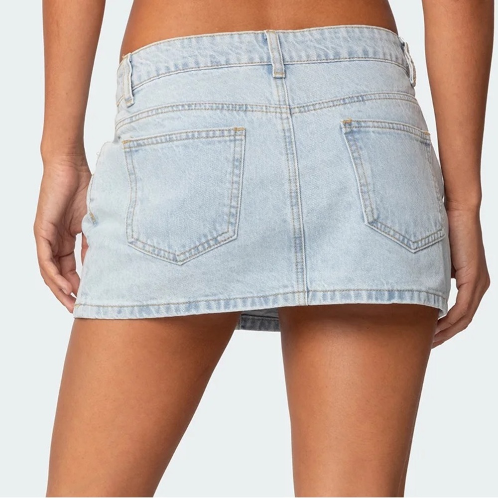 Edikted Chiara Denim Micro Skirt Light Blue Size M - Picture 3 of 6